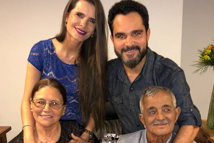 Luciano Camargo, Flávia Camargo, Helena Camargo e Seu Francisco/ Instagram