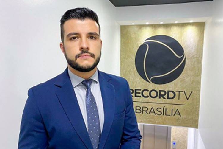 Jornalista Matheus Ribeiro da Record TV  (Foto: Reprodução/Instagram)