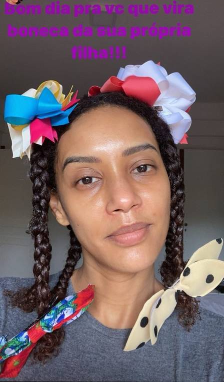 Taís Araújo diverte a web ao transformar o visual e virar boneca da própria filha - Foto: Reprodução/Instagram@taisdeverdade