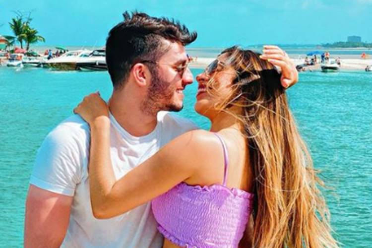 Jonas Esticado planeja se casar com Bruna Hazin: ''Já estou arquitetando tudo'' - Foto: Reprodução/Instagram@jonasesticado