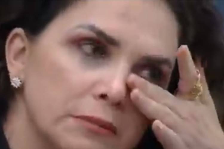 Ex-peoa, Luiza Ambiel, lamenta morte do pai: ''Muita dor'' - Foto: Reprodução/PlayPlus