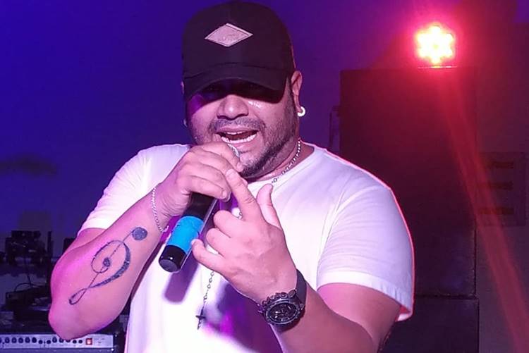 Rodrigo Barão, vocalista da banda / Reprodução Instagram