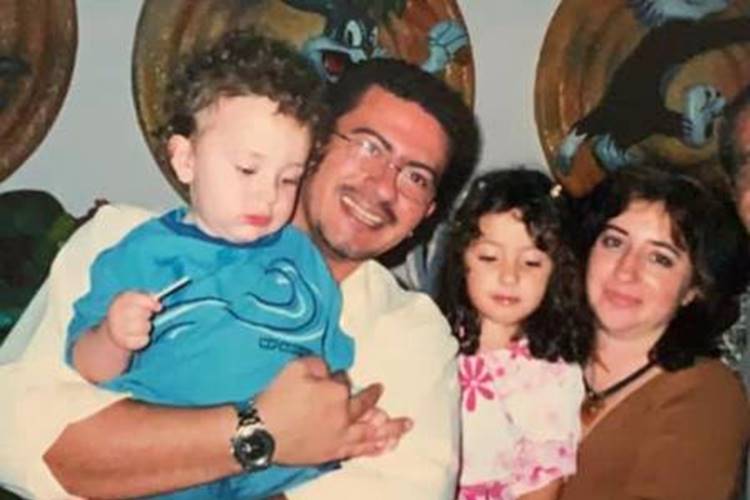 Tom Veiga, Cristina Rilco e filhos Após morte do ator, primeira mulher de Tom Veiga faz homenagem ao ex-marido: ''Saudade e dor'' - Foto: Reprodução/Instagram