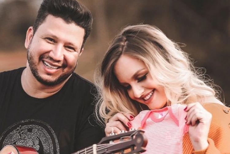 Cleber e sua esposa Ingrid Mezzon foto reprodução Instagram Cleber e sua esposa Ingrid Mezzon foto reprodução Instagram