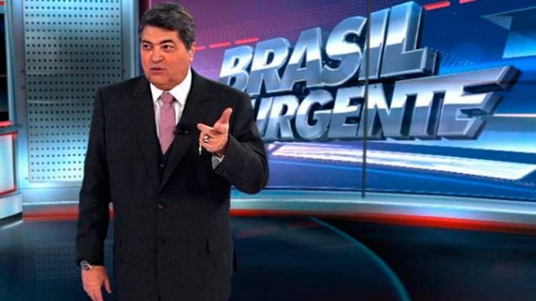 Ao vivo, Datena manda funcionário ir embora: ”Levanta daí agora”. Saiba motivo!