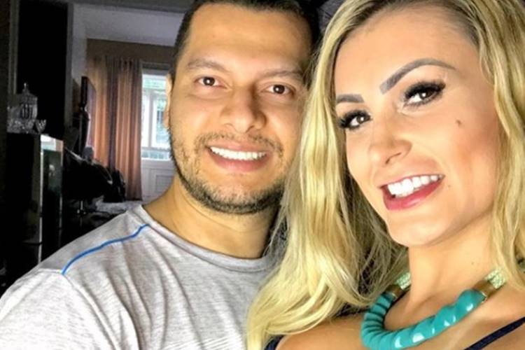 Andressa Urach diz que marido, Thiago Lopes, a apoia em sua volta ao ''Miss Bumbum'' - Foto: Reprodução/Instagram