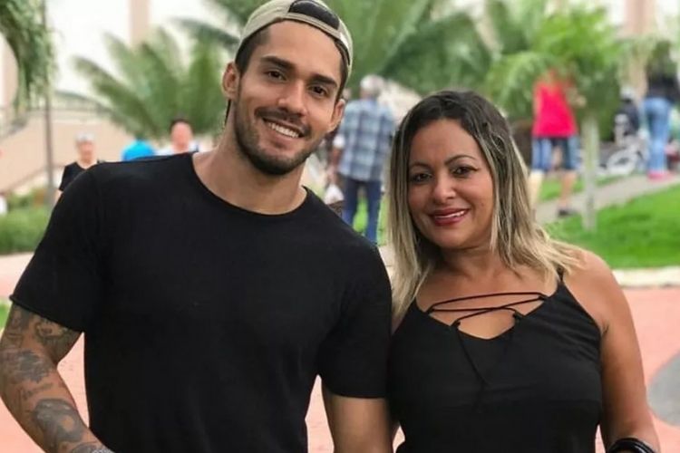 Arcrebiano e a mãe - Reprodução: Instagram Arcrebiano e a mãe - Reprodução: Instagram