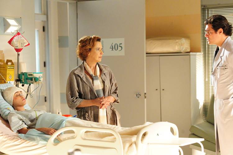 A Vida da Gente - Ana sofre acidente A Vida da Gente - Ana sofre acidente (Globo/João Miguel Júnior)