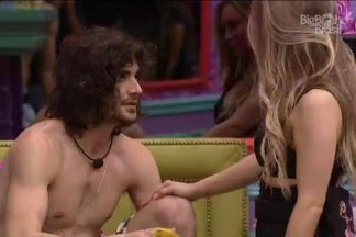 Fiuk e Carla Diaz/ Reprodução Rede Globo