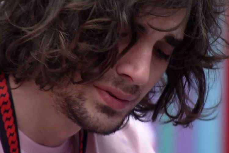 BBB21: Fiuk se acaba no choro após conversar com Lumena