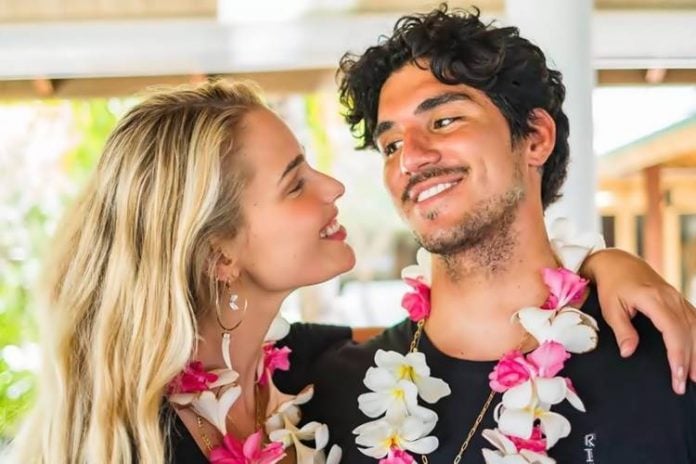 Após casamento no Havaí, Gabriel Medina e Yasmin Brunet celebram um ano juntos - Foto: Reprodução/ Instagram