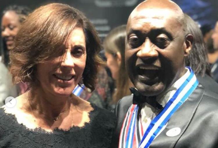 Christiane Torloni chora morte de amigo bailarino