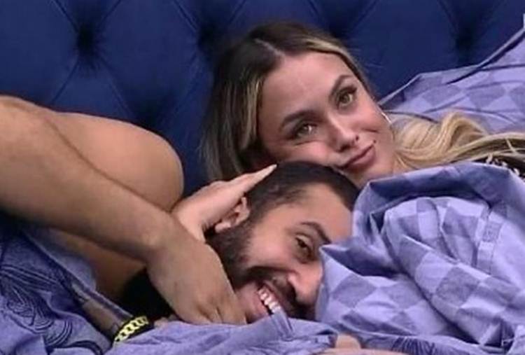 BBB21: Gilberto chora de saudade da amiga de ‘cachorrada’: “Cadê tu, Sarah?”