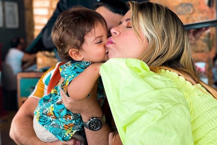 Marilia Mendonça e o filho Leo foto reprodução Instagram