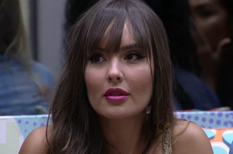 Thais Braz ganha chuva de memes depois de eliminação no BBB21