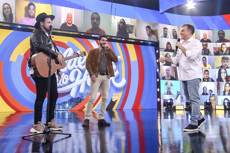Israel e Rodolffo com Luciano Huck Israel e Rodolffo com Luciano Huck (Globo/Divulgação)