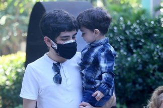 João Fernandes com o filho (Anderson Borde / AgNews)