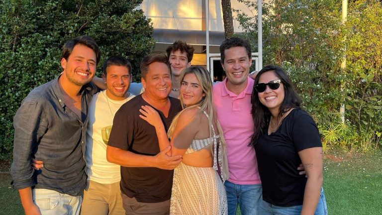 Leonardo compartilha clique com filhos para celebrar aniversário