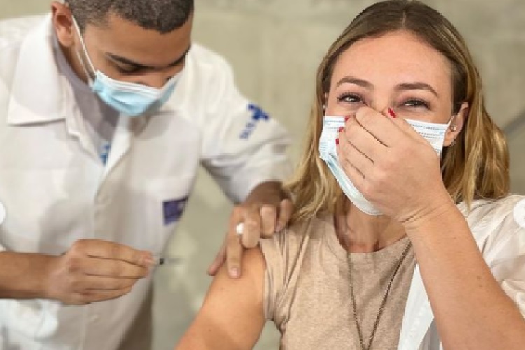Paolla Oliveira (Foto: Reprodução/ Instagram Paolla Oliveira)
