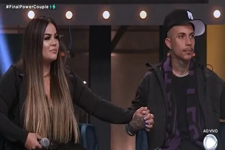 Power Couple Mari e Matheus revelam o que farão com o premio foto reprodução Record TV Power Couple Mari e Matheus revelam o que farão com o premio foto reprodução Record TV