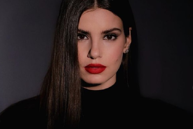 Camila Queiroz (Foto: Reprodução/ Instagram Camila Queiroz)