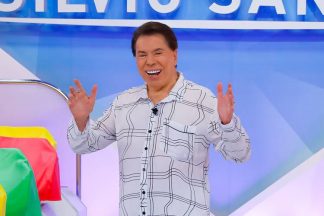 Silvio Santos de pijama (Lourival Ribeiro/SBT)