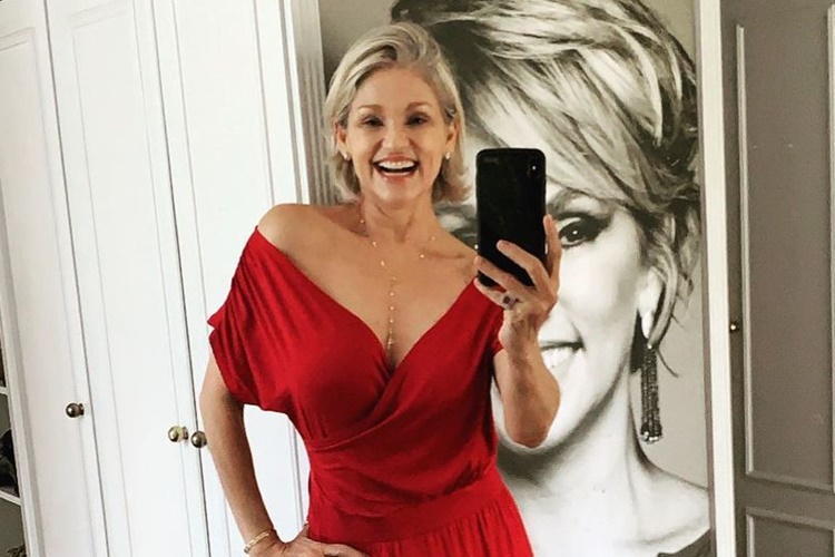 Andréa Nóbrega celebra 54 anos ao lado dos filhos: “Dia mais feliz da minha vida”