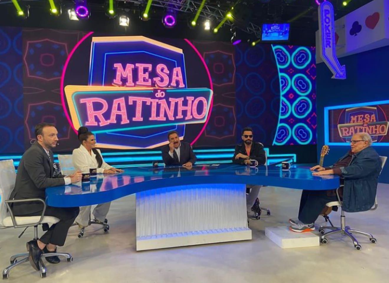 Ratinho Mara Maravilha com Latino no Ratinho (Foto: Reprodução/SBT)