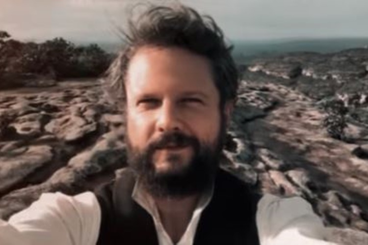 Selton Mello relembra seu primeiro trabalho na TV e homenageia Gilberto Braga: “Gênio da escrita elegante”