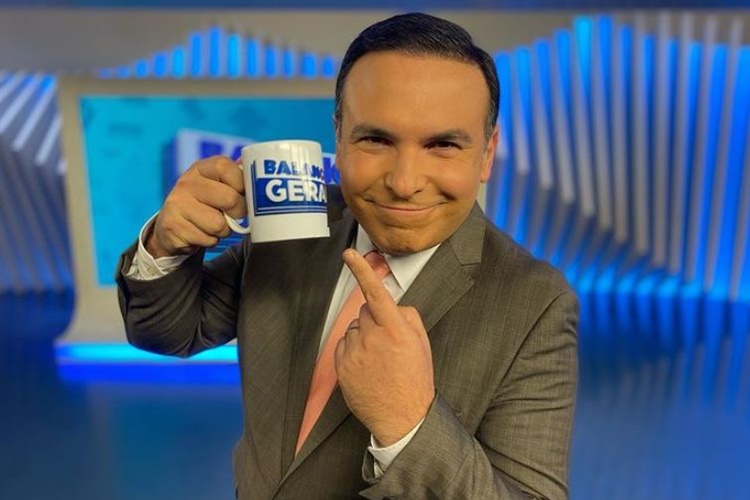 Gottino comemora aniversário da rádio CBN com clique aos 22 anos: “O mais jovem âncora da emissora”