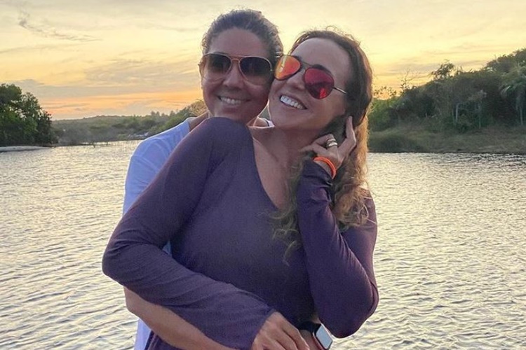 Só amor! Daniela Mercury curte tarde romântica com a esposa, Malu Verçosa