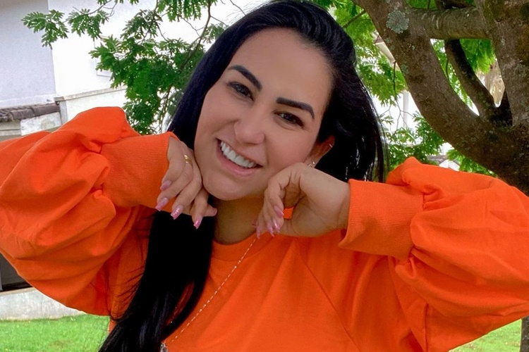 fabiolagadelhaoficial-246719353_1056177945200049_1494758466204210444_n Fabiola Gadelha