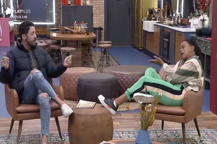 Rico e Tati Quebra Barraco reprodução Play Plus Rico e Tati Quebra Barraco reprodução Play Plus