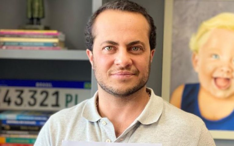 Thammy Miranda, filho de Gretchen, abre o jogo e responde dúvida sobre implante peniano