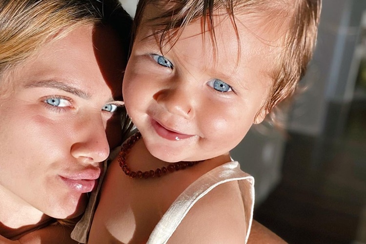Giovanna Ewbank encanta ao mostrar o caçula com cara sofrida: “Bebê dramático”