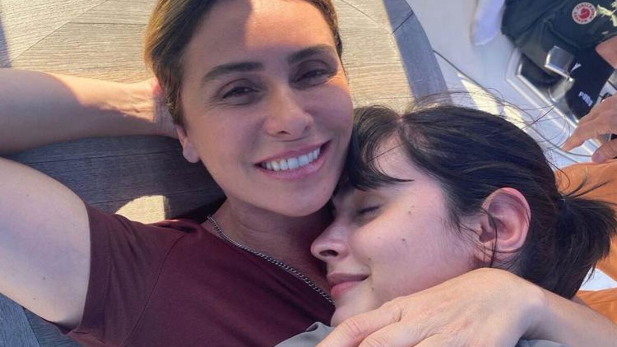 Giovanna Antonelli se derrete por Valentina Herszage em bastidores de  novela - Portal Área VIP