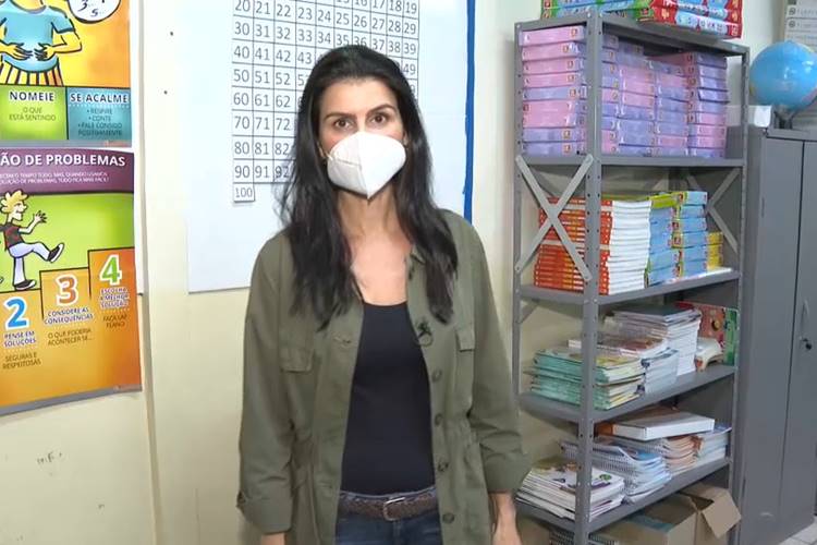 Jornal da Record - Repórter Cleisla Garcia Repórter Cleisla Garcia