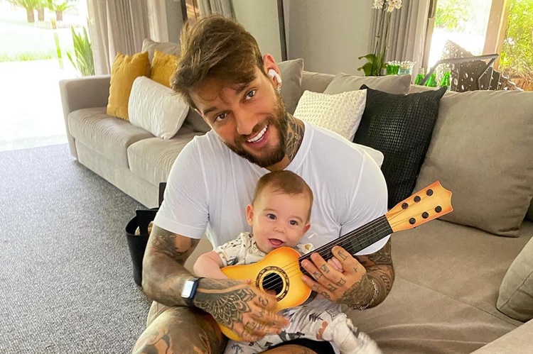 Lucas Lucco posta vídeo fofíssimo com o filho e se declara: “Te amo filhinho”