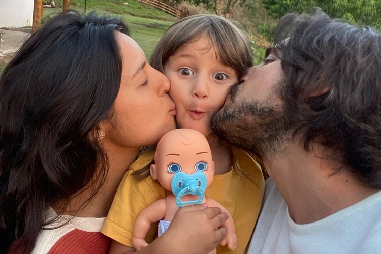 Grávida, Yanna Lavigne relembra parto da primeira filha e desabafa: “Frio na barriga viver tudo isso de novo”