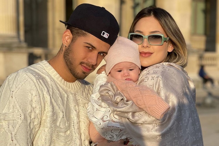 Zé Felipe registra momento com a esposa e a filha: “Só amor por aqui”