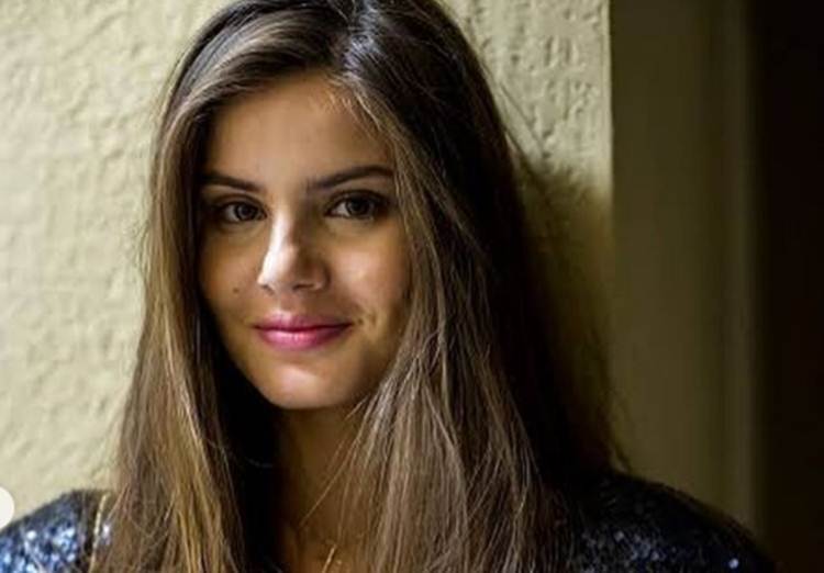 Camila Queiroz celebra final de ‘Verdades Secretas 2’ após saída polêmica da novela