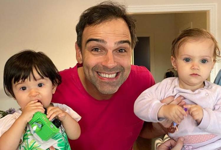 Tadeu Schimdt e afilhadas - Instagram