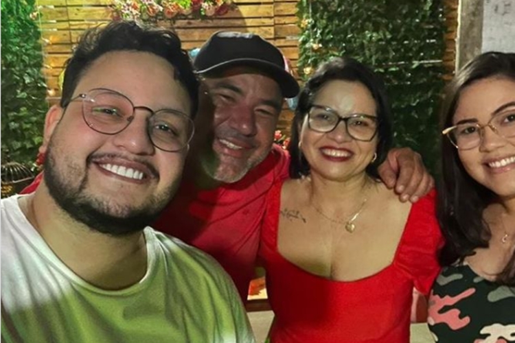 Odaisa e Maurílio com os familiares