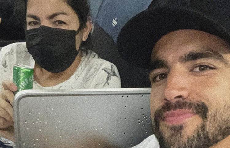 Caio Castro e a mãe - Instagram