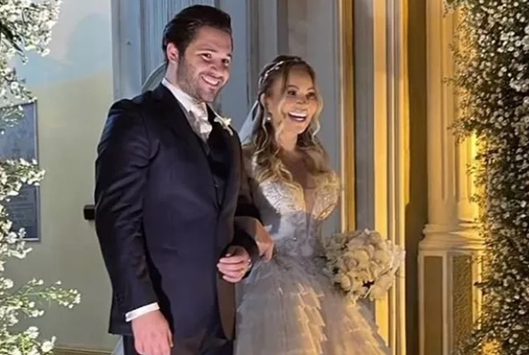 Cantora Solange Almeida e marido