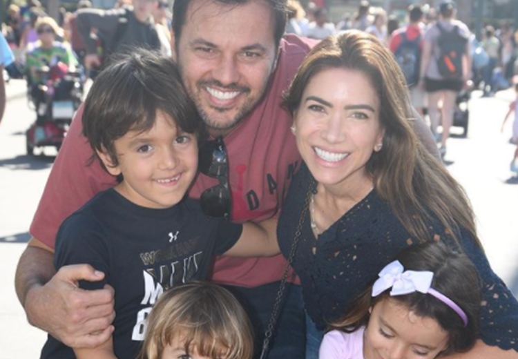 Patrícia Abravanel e família