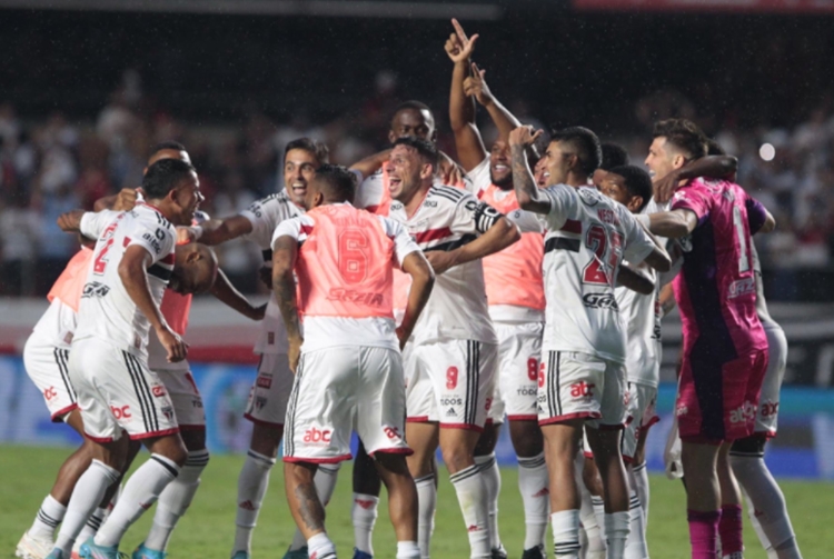 São Paulo vence o Corinthians