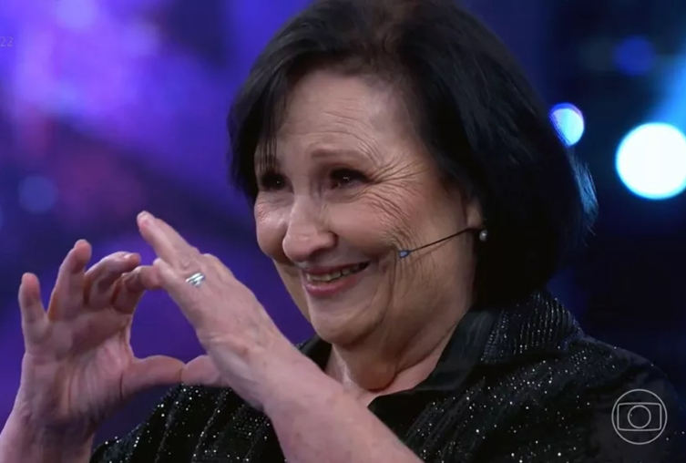 Déa Lúcia no Domingão (Foto: Reprodução/TV Globo)