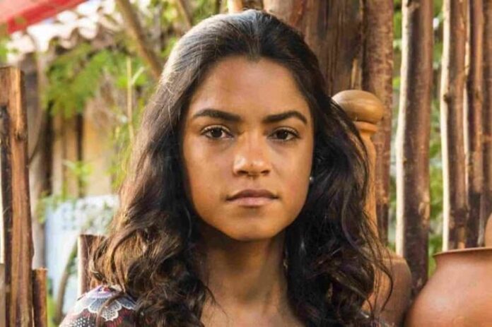 Lucy Alves (Foto: Reprodução/TV Globo) 