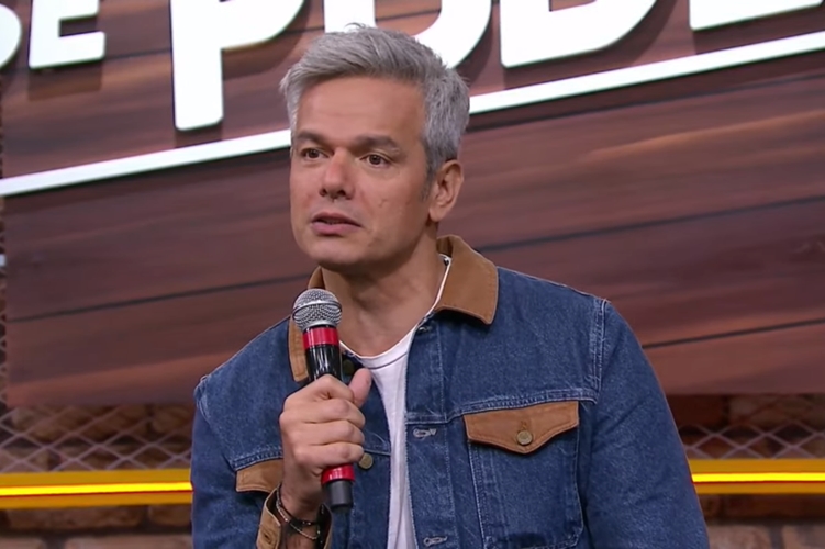 Otaviano Costa em coletiva do SBT (Foto/Área VIP)